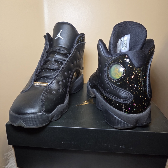 Big Kid's Jordan 13 Retro Black/Metallic Gold - Picture 4 of 7